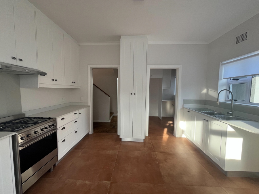 To Let 3 Bedroom Property for Rent in Pinelands Western Cape